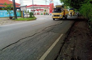 Jalan Balen-Baureno Bakal Dilebarkan Tahun Ini