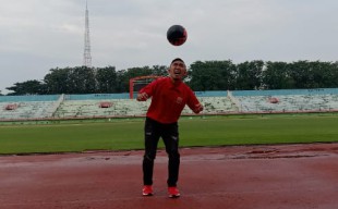 Tepat di Hari Ultah, Rendi Irwan Resmi Gabung Deltras Sidoarjo