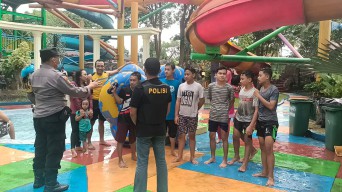 Polres Gresik Ingatkan Pengelola Water Park Pastikan Keamanan Wahan Seluncur
