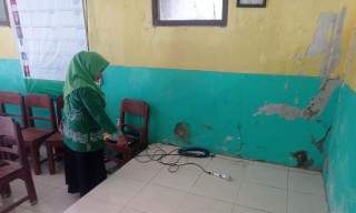 Pegawai KUA Lamongan Tewas Tersengat Listrik Saat Benahi Soud System