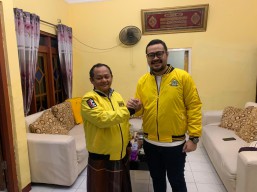 Mundur dari Partai Demokrat, Menantu Pakde Karwo Berlabuh ke Partai Golkar