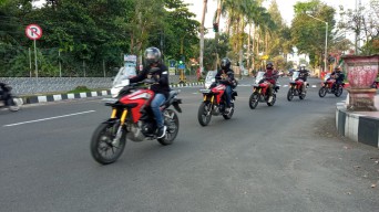 Weekend Ride, Riding Seru Bersama Komunitas Honda CB150X Blitar