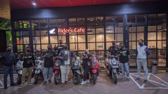 Kopdar Asik Bersama Komunitas Scoopy Surabaya