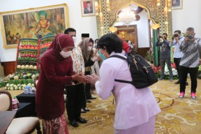 Halal Bihalal Bersama Dokter dan Perawat, Gubernur Kenang Tenaga Kesehatan Yang Gugur