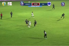 Disaksikan Ribuan Aremania, Arema FC Kalahkan  PSIS Semarang 2-0