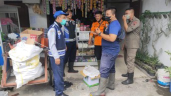 Jasad Bayi Ditemukan di Aliran Sungai Jemur Ngawinan Surabaya