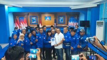 Anggota DPRD Surabaya Daftarkan Diri Sebagai Ketua Demokrat Surabaya