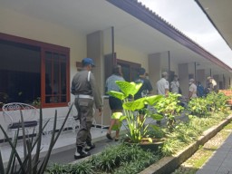 Mesum di Hotel, Empat Pasangan Kumpul Kebo Digelandang Satpol PP Tulungagung