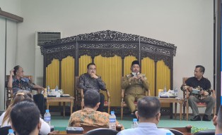 Pebisnis Minta Warga Gresik Tingkatkan Skil di Era 4.0