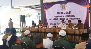 Pelebaran Jalan Raya Manyar Gresik diperkirakan Seluas 22 Meter dengan Empat Lajur