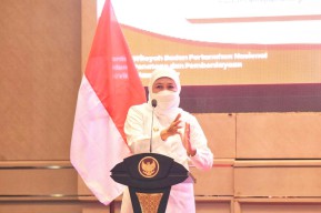 Gubernur Khofifah Target PTSL Tuntas 2024