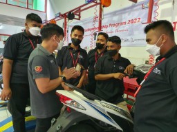 Dua Wirausahawan Muda Jatim Ikuti Astra Honda Youthprenership Program
