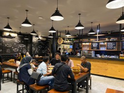 Nu Normal, Resto Khas Olahan Bandeng Sidoarjo