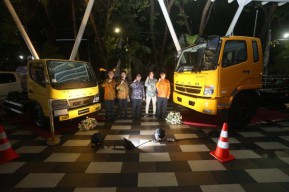 Launching Mitsubishi Fuso Euro4 di Surabaya, Pamerkan Kehebatan Canter dan Fighter X