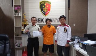 Suami Istri dan Kakak Ipar di Gresik Dicokok Polisi, Diduga Gelapkan Mobil