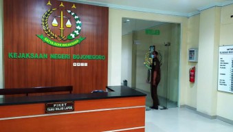 Kades Deling diperiksa Kejari Bojonegoro Setelah Perangkat Desanya