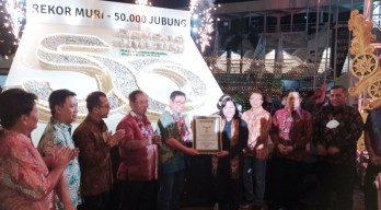 PotroNite Fest Pecahkan Rekor Muri Bagi-bagi 50 ribu Jenang Jubung