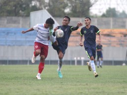 Gresik United Masih Melempem dalam Laga Uji Coba Melawan Putra Delta Sidoarjo