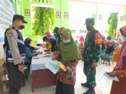 BLT Subsidi BBM Cair, Polres Bojonegoro Kawal Pendistribusian dan Penyaluran