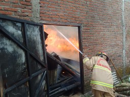 Satu Hari, 2 Rumah di Malo dan Gudang Tembakau di Temayang Bojonegoro Ludes Terbakar