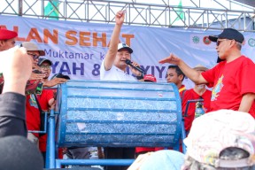 Semarak Muktamar Ke-48 Muhammadiyah dan Aisyiyah, Ribuan Masyarakat Lamongan Ikuti Jalan Sehat