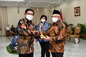 Proper Emas Kembali Diraih Petrokimia Gresik