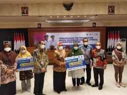 Kucuran Kredit Ultra Mikro Bank Gresik Telah Mencapai Rp1,75 Miliar