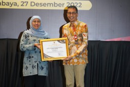 Tertib Selenggarakan Jaminan Sosial Bagi Tenaga Kerjanya, Bank Jatim Dapat Penghargaan dari BPJS Ketenagakerjaan