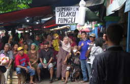Ratusan Pedagang Pasar Larangan Sidoarjo Tolak Direlokasi