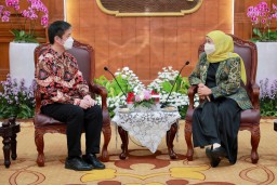 Terima Konjen RRT, Khofifah Tawarkan Ekspor Porang dan Sarang Burung Walet