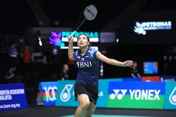 Main Cantik, Gregoria Kandaskan He Bing Jiao