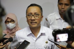 Pemkot Surabaya Hapus Sanksi Administratif Denda Keterlambatan Pelaporan Kelahiran