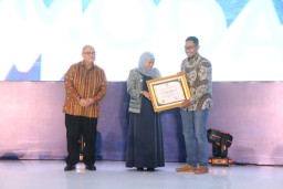 Cargill Raih Penghargaan Peringkat Pertama JILFA 2023 dari Gubernur Jatim