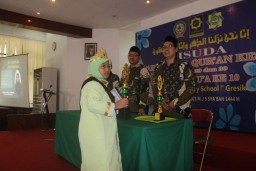 Selesaikan Program Tahfidz, Pelajar SD Yimi Diharapkan Termotivasi Jadi Hafidz dan Hafidzah