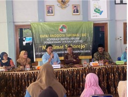 Hindari Rentenir, Anggota DPRD Gresik Dorong Pembentukan Koperasi di Desa