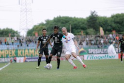 2 Gol Bunuh Diri, Lini Pertahanan Persebaya Dievaluasi