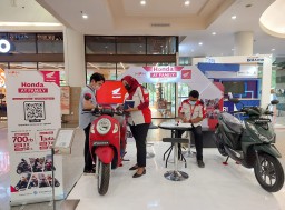 Skutik Fashionable Honda Scoopy Hadir di Honda AT Family Royal Plaza Surabaya