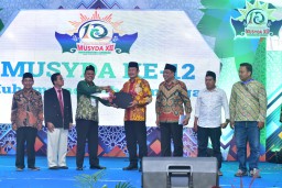 Musyda Ke-12 Muhammadiyah, Bupati Yes Serahkan Mobil Ambulance 
