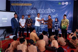 Mahasiswa MM Unair Gelar Campaign Gen Unair+ Untuk Bentengi Gen Alpha dari Disinformasi