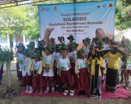 Road to HKAN 2023, Smelting Gandeng TSI dan KLHK Gerakkan ‘Cintai Komodo’ ke Pelajar di Labuan Bajo
