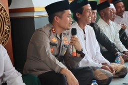 Kapolres Nganjuk Mengajak Masyarakat Tidak Tergiur dengan Pinjol