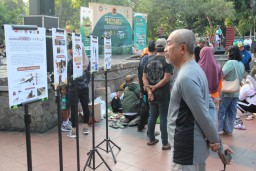 Smelting Ajak Warga Kampanyekan Perlindungan Satwa Langka di Taman Bungkul