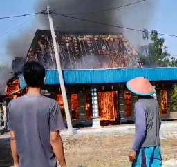 Miris, Rumah Lansia di Bojonegoro Hangus Terbakar