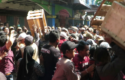 Penertiban Pasar Larangan Sidoarjo Ricuh