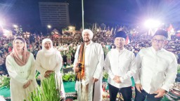 Dzikir dan Sholawat Bersama Habib Syech, Pertama Kalinya Digelar di Gedung Negara Grahadi