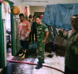 Ditinggal ke Pasar, Rumah di Duduksampeyan Gresik Terbakar Diduga Akibat Korsleting Listrik
