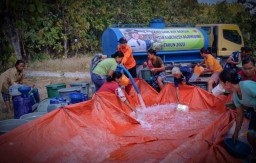 BPBD Bojonegoro Salurkan 1,2 Juta liter Air Bersih Kepada Desa yang Dilanda Kekeringan