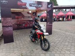 Empat Ribuan Pengunjung Padati Honda Sport Motoshow