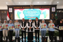 Bank Jatim Fasilitasi Penyaluran Bansos dan Zakat Produktif Bersama Pemprov Jatim