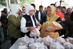 Redam Gejolak Harga Sembako, Operasi Pasar Digelar di Berbagai Titik di Jatim